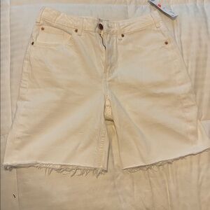 White Denim Skirt with Frayed Hem